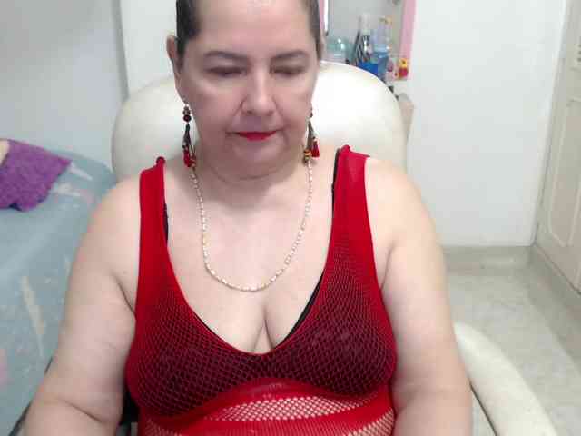 leonela-68 webcam