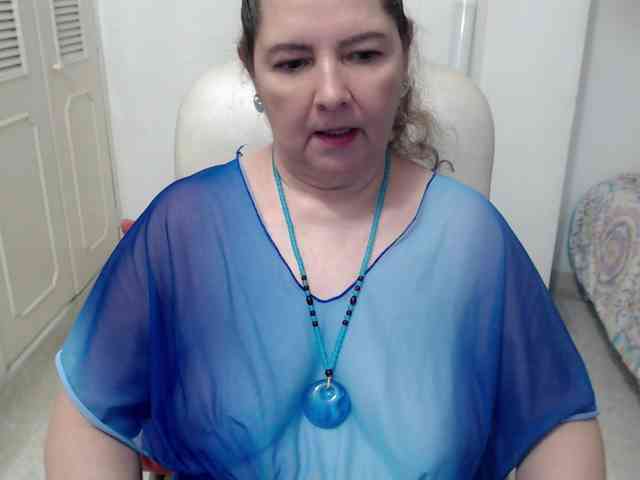 leonela-68 webcam
