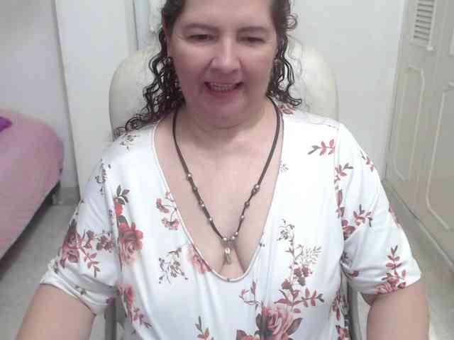 leonela-68 webcam