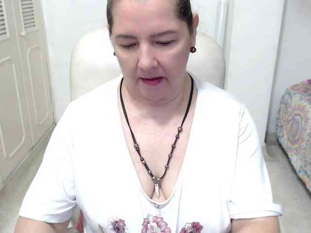 leonela-68 leonela-68