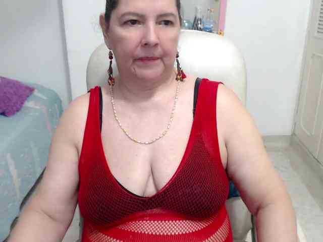 leonela-68 webcam