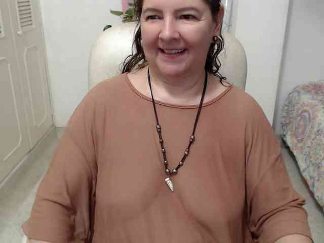leonela-68 webcam