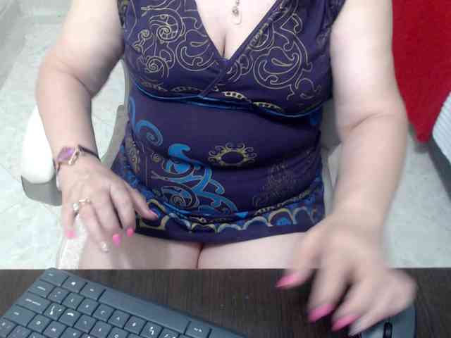 leonela-68 webcam