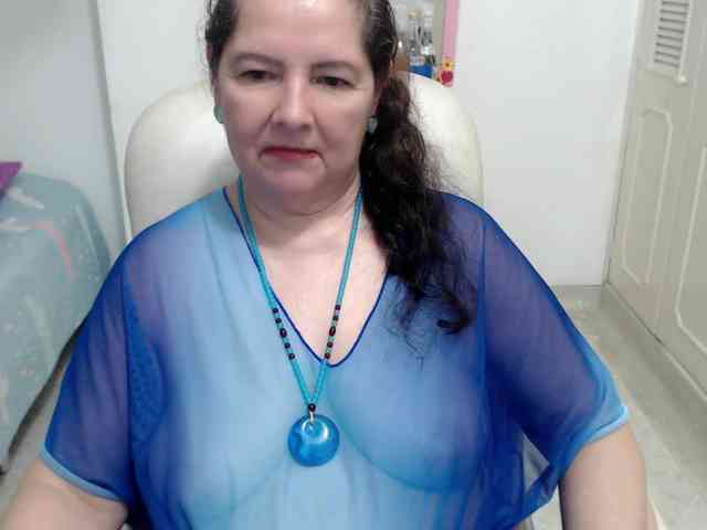 leonela-68 webcam