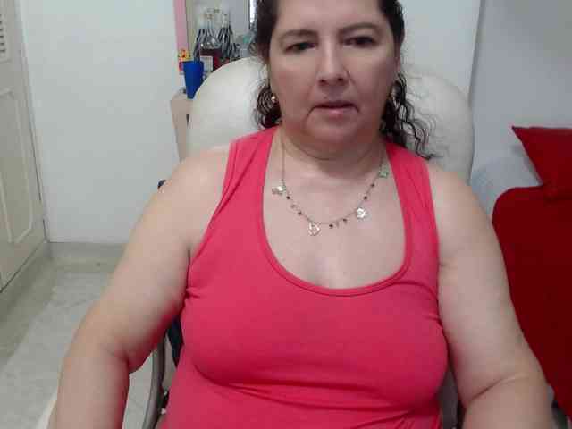 leonela-68