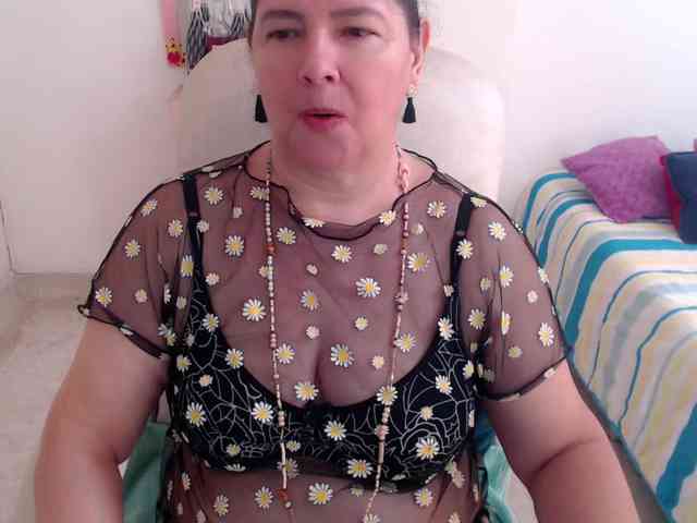 leonela-68 webcam