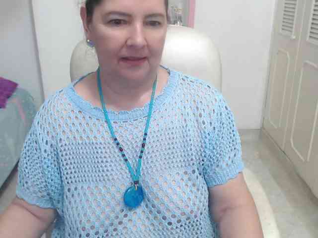 leonela-68 webcam