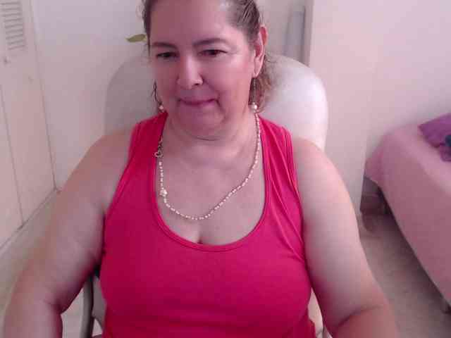 leonela-68