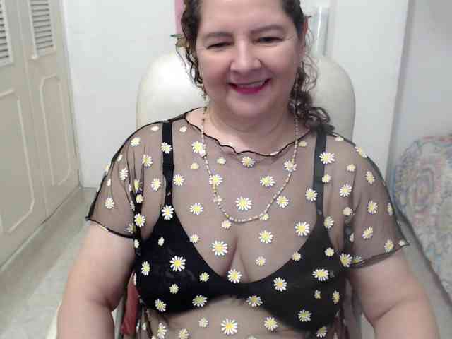 leonela-68