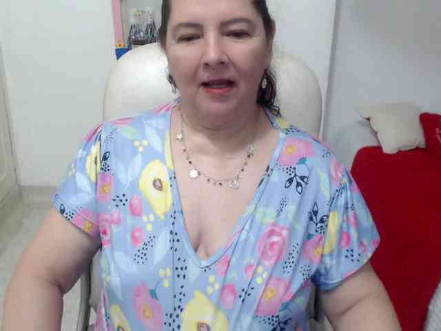 leonela-68 webcam