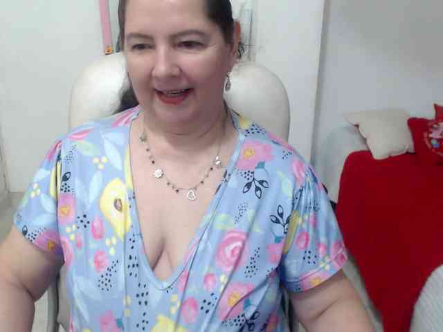 leonela-68 webcam