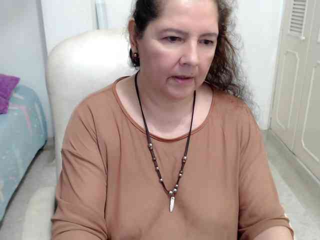leonela-68 webcam