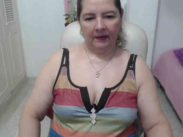 leonela-68