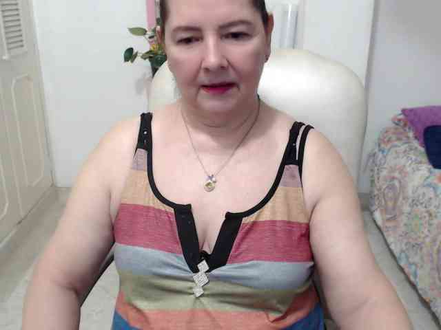 leonela-68 webcam