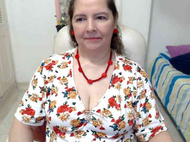 leonela-68