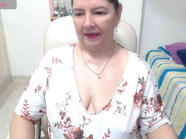 leonela-68