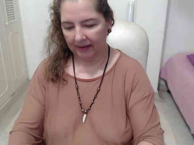 leonela-68