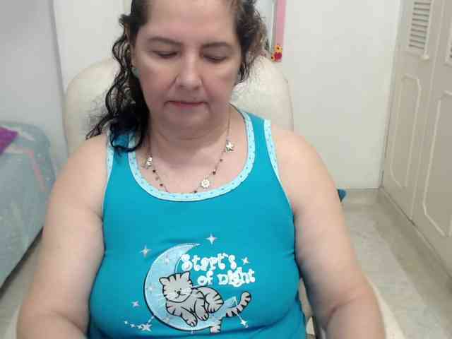 leonela-68 webcam