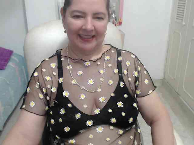 leonela-68 webcam