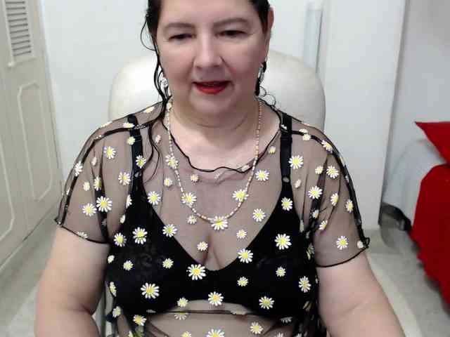 leonela-68 webcam