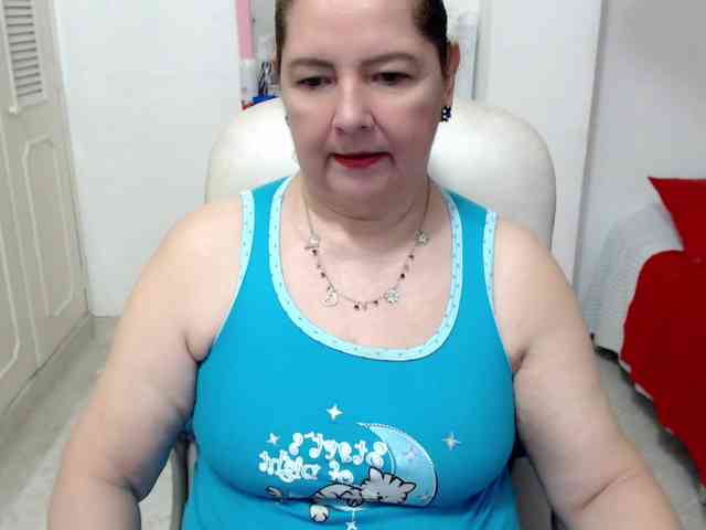 leonela-68