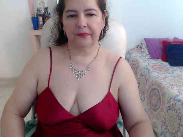 leonela-68