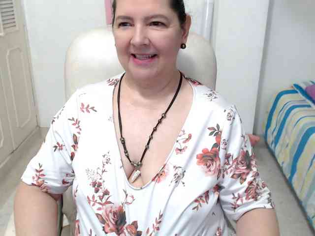 leonela-68
