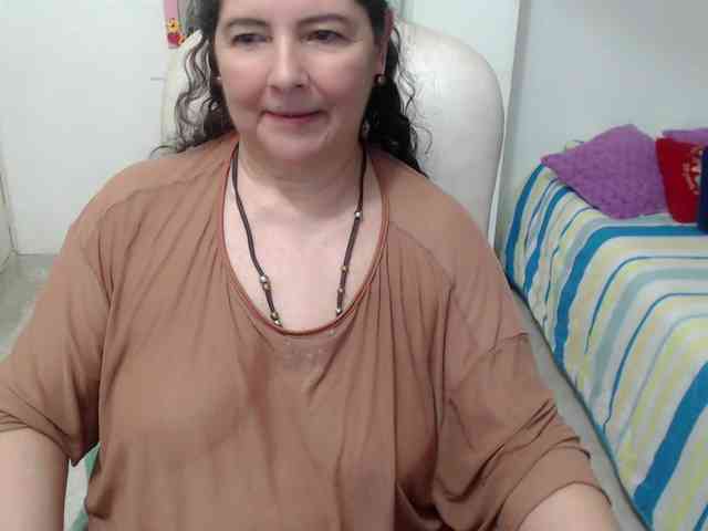 leonela-68 webcam