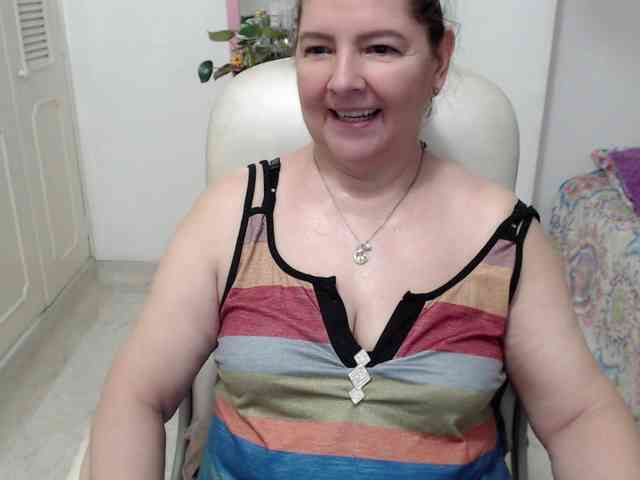 leonela-68 webcam