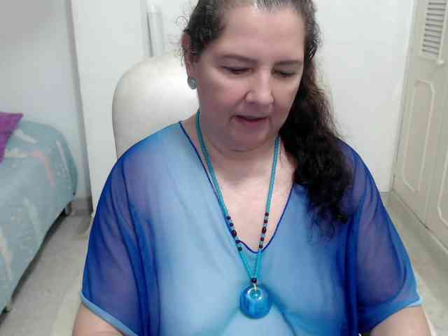 leonela-68 webcam