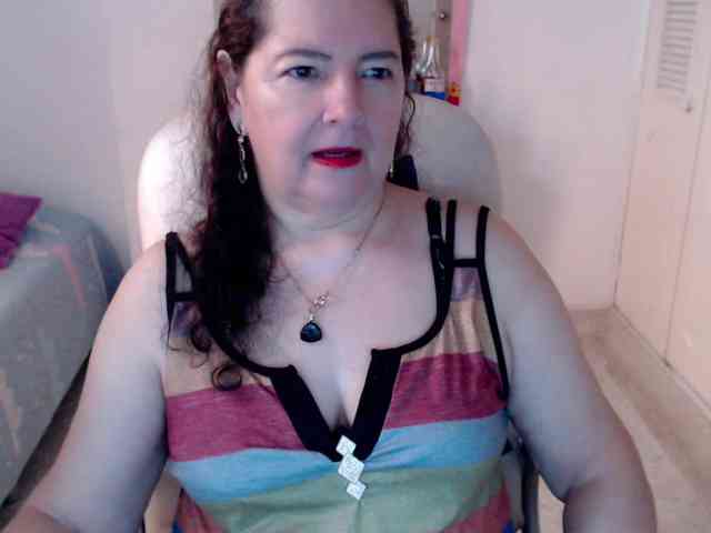 leonela-68 webcam