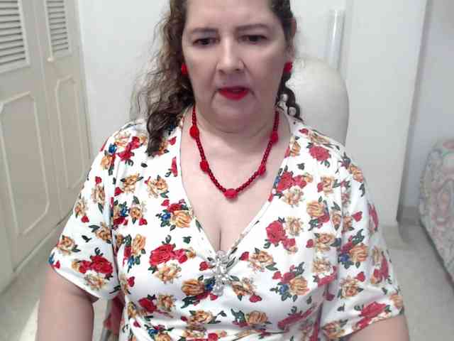 leonela-68 webcam