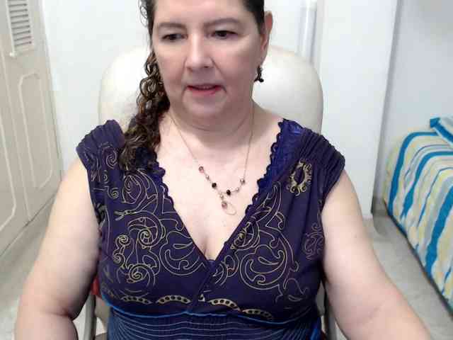 leonela-68 webcam