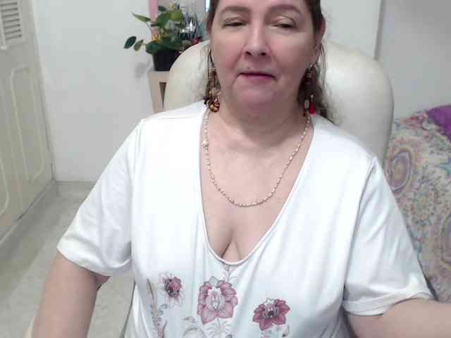 leonela-68 webcam