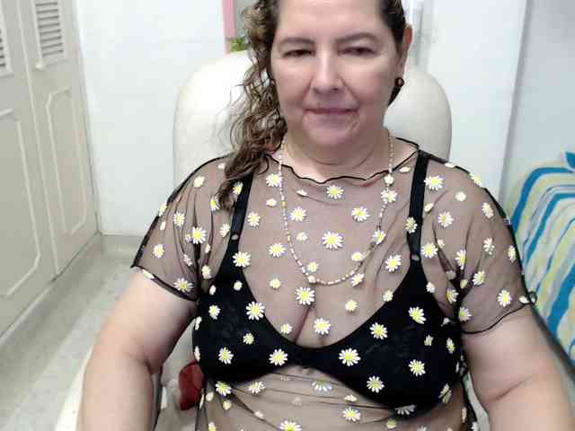 leonela-68 webcam