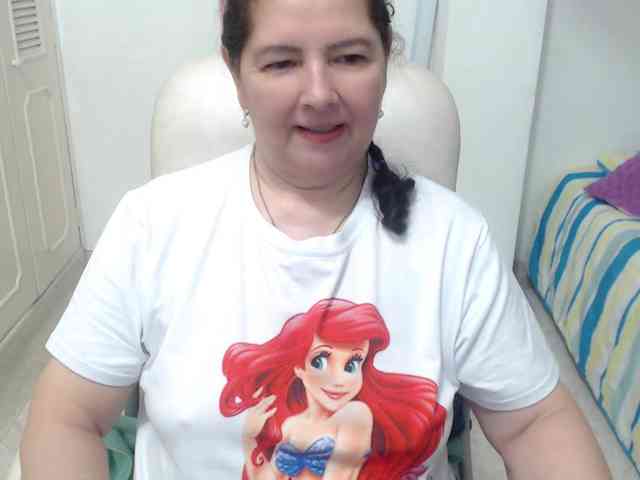 leonela-68 webcam