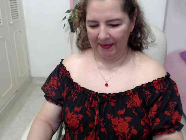 leonela-68