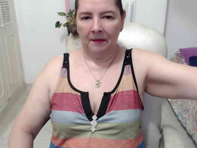 leonela-68 webcam