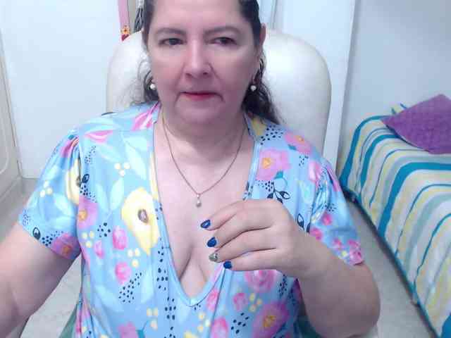 leonela-68 webcam