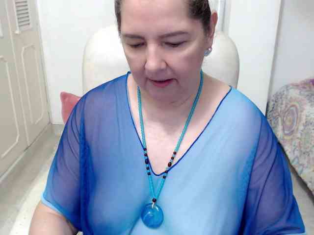 leonela-68 webcam