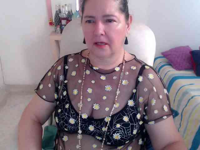 leonela-68 leonela-68