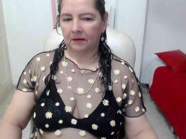 leonela-68 webcam