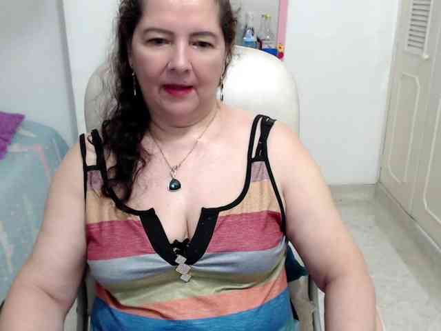 leonela-68 webcam