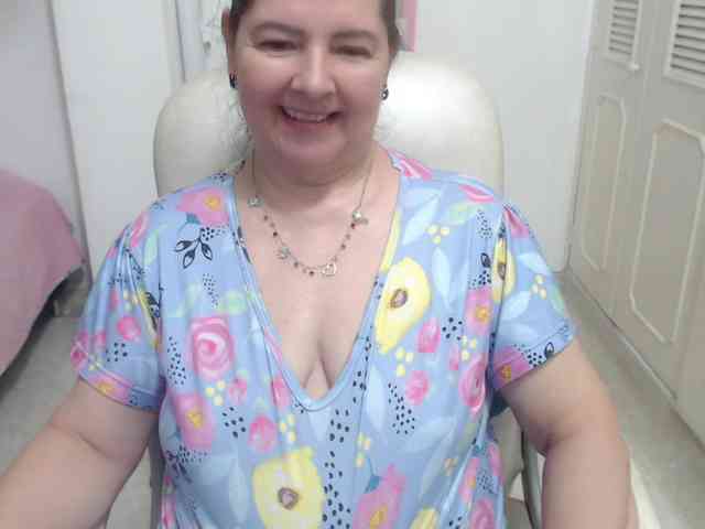 leonela-68 webcam