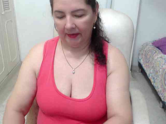 leonela-68