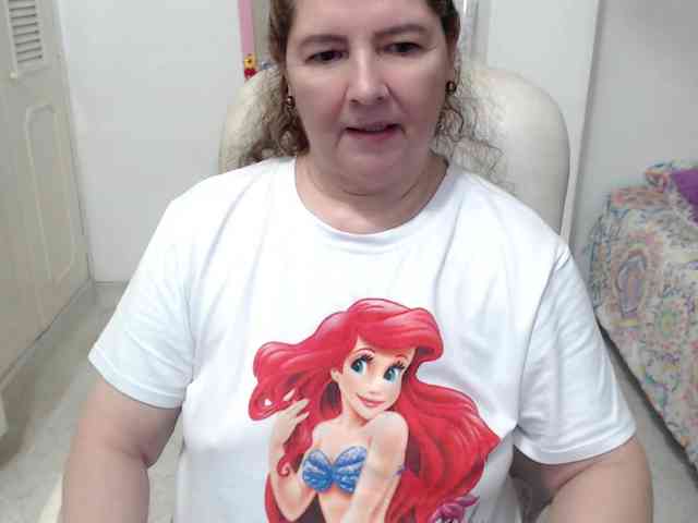 leonela-68 webcam