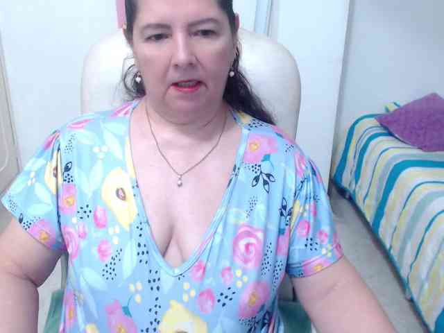 leonela-68 webcam