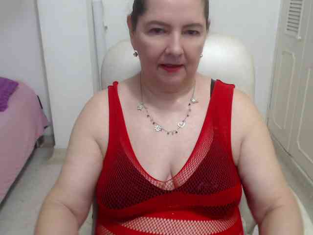 leonela-68