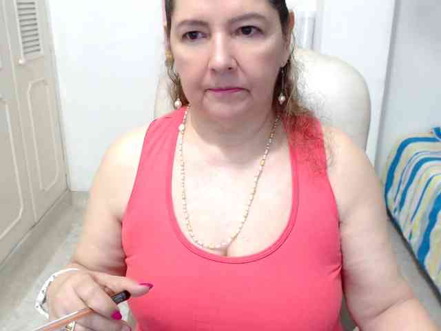 leonela-68 webcam