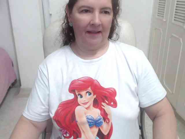 leonela-68 webcam